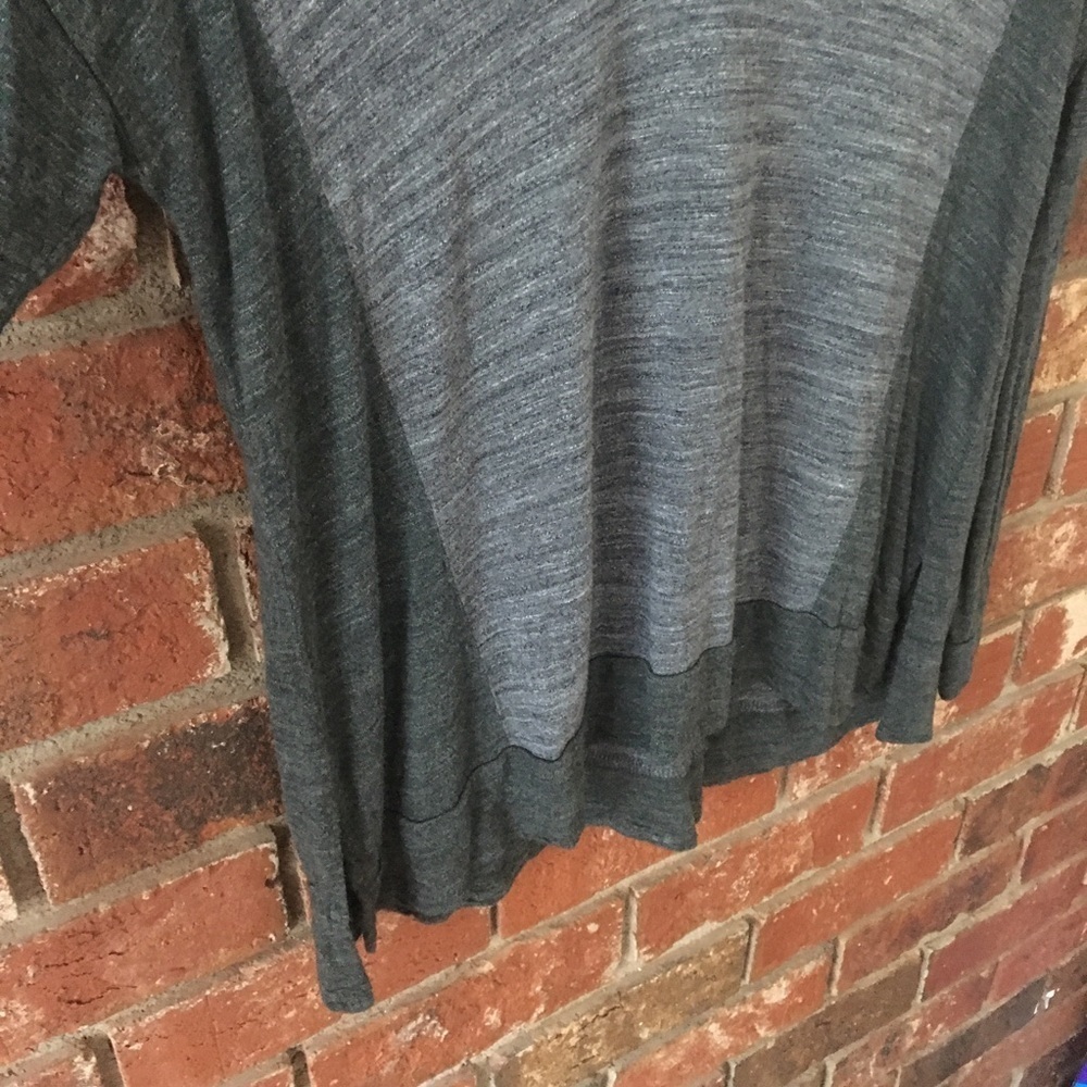 Madewell All-Around Gray Green Colorblock Long Tee - Picture 6 of 8